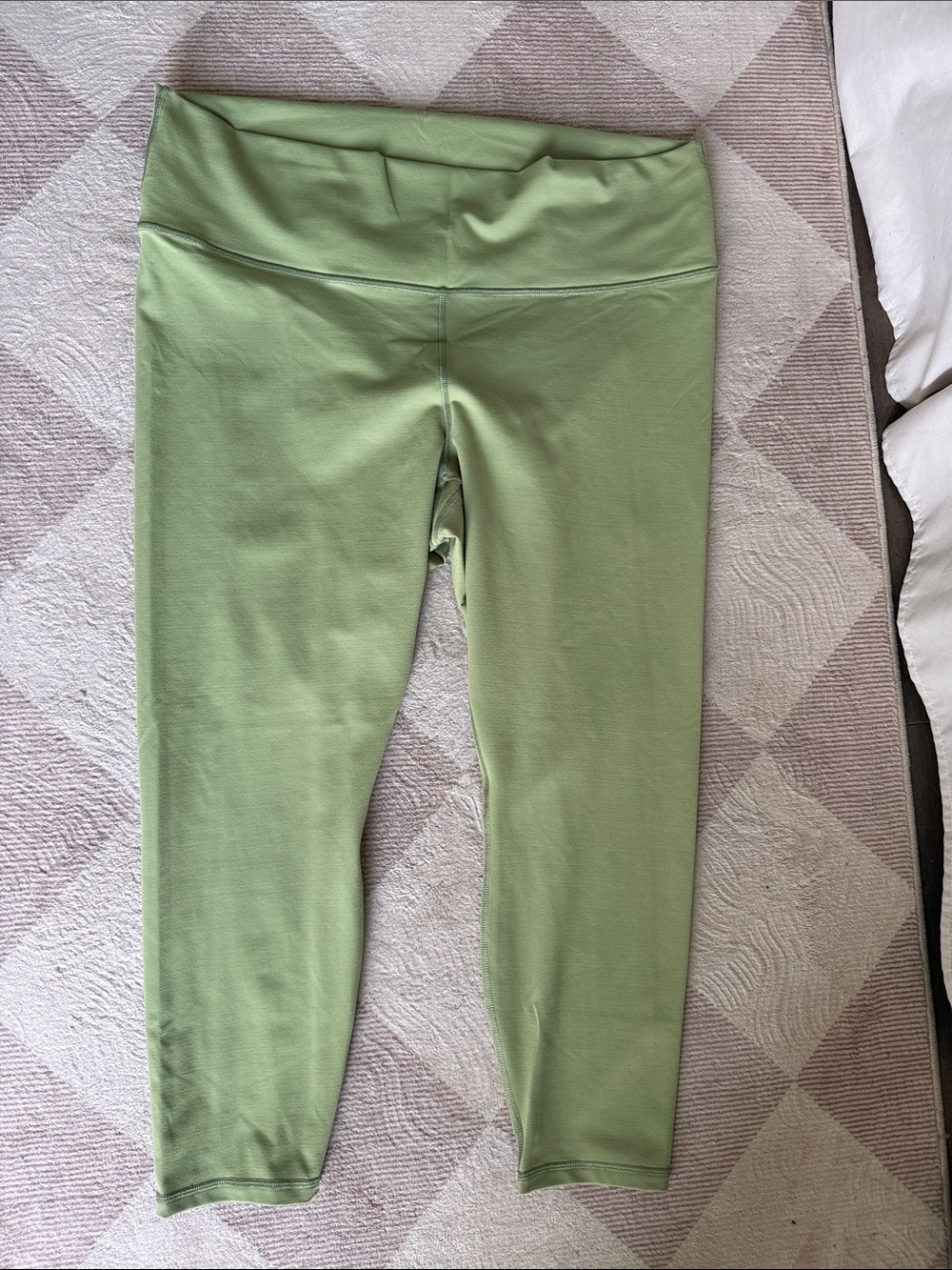 Fabletics women’s leggings, size 2X. Like new.